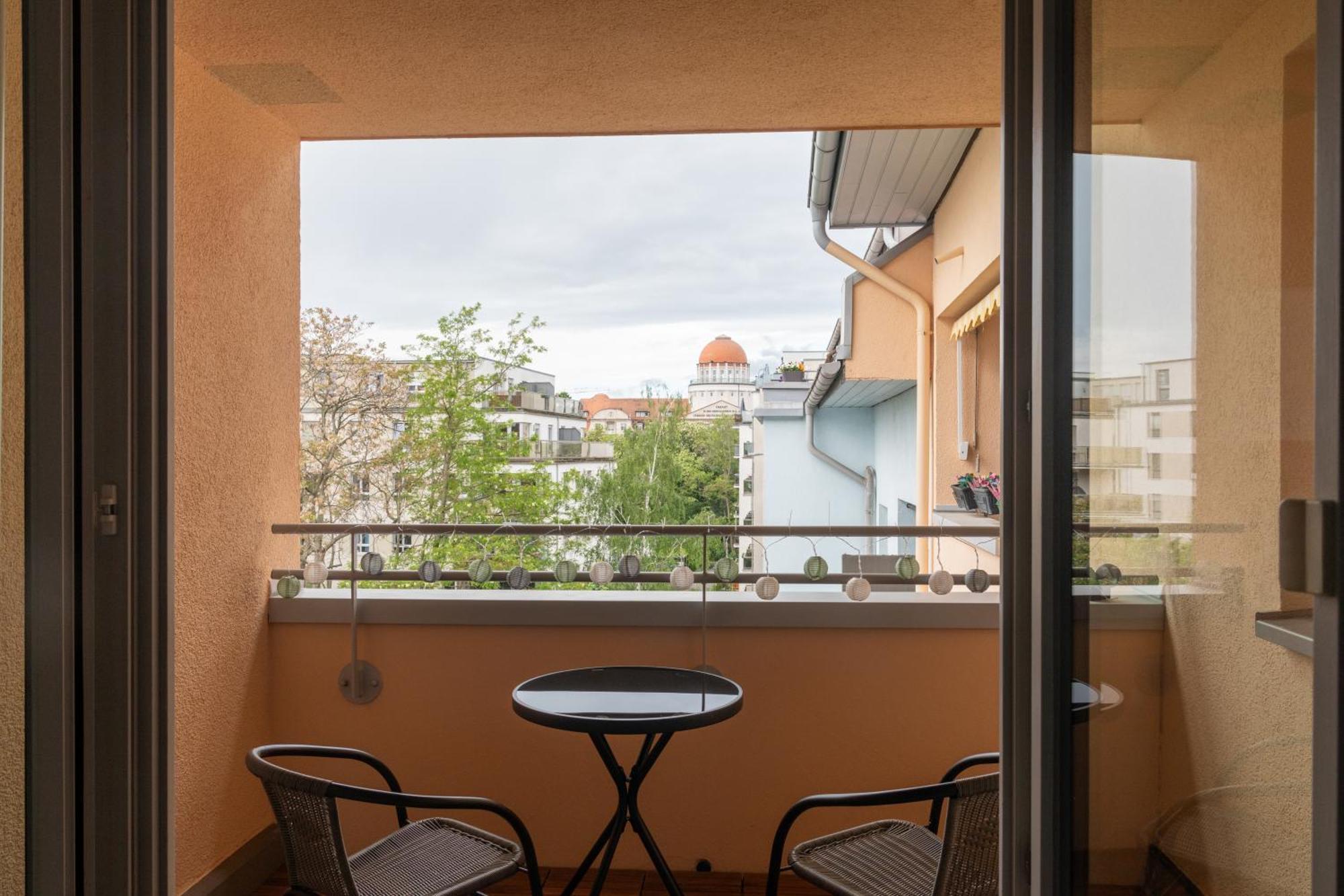 Home Shanti - Studio, Suedvorstadt, Balkon, Tv Лейпциг Екстер'єр фото